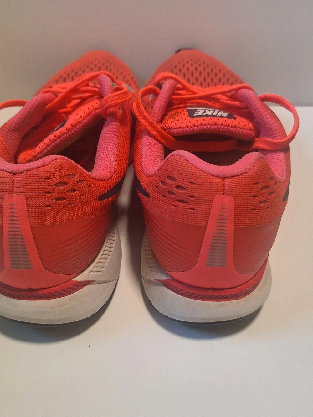 Nike Air Zoom Pegasus 34 Women's Size 9 Hot Punch Coral 880560-602 Read Descrip